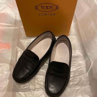 トッズ(TOD'S)のTOD'S トッズ　ローファー　黒　31(ローファー)