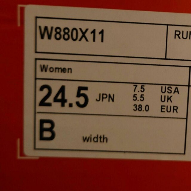 時間限定お値下げ 新品未使用 newbalance W880X11 シューズ