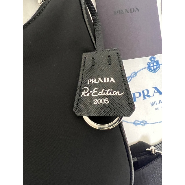 PRADA(プラダ)のPRADAプラダ Re-Edition 2005 Re-Nylon バッグ レディースのバッグ(ショルダーバッグ)の商品写真