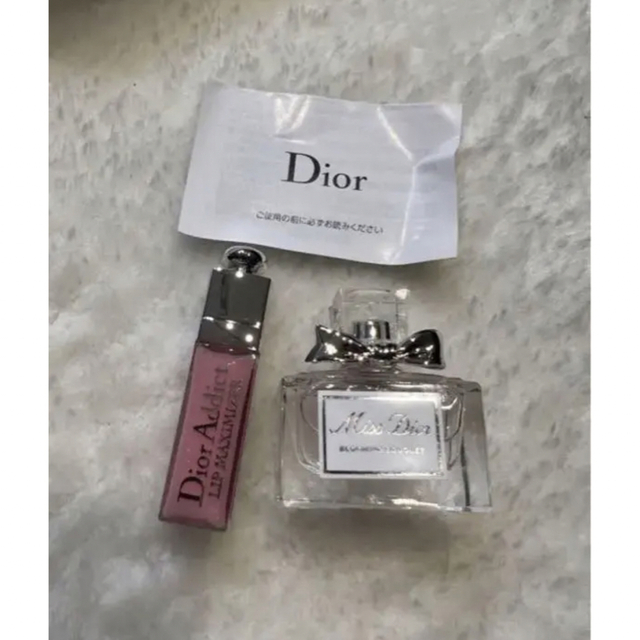 Dior(ディオール)のDior ディオール  クリスマス2022限定ノベルティ　4点セット コスメ/美容のキット/セット(コフレ/メイクアップセット)の商品写真
