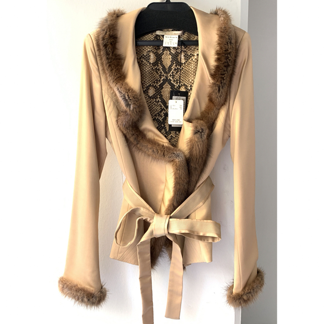 ☆新品未使用☆ ロベルト・カヴァリ Roberto Cavalli 24万 42
