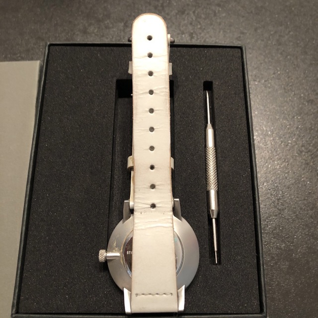 TRIWA(トリワ)のTRIWA  白　レディース　腕時計　SVST102 レディースのファッション小物(腕時計)の商品写真
