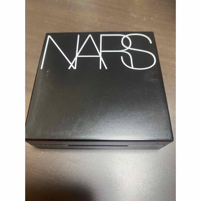 NARS(ナーズ)のナーズクッションファンデケース コスメ/美容のベースメイク/化粧品(ファンデーション)の商品写真