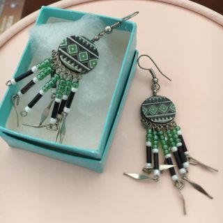 ピアス(ピアス)