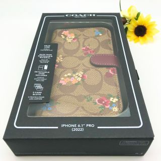 ネット取扱店 COACH 大人気 iPhone14PRO手帳型ケース シグネチャー 花