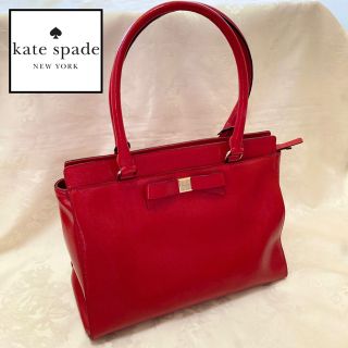 ケイトスペードニューヨーク(kate spade new york)の美品 エナメルリボントート 赤(トートバッグ)