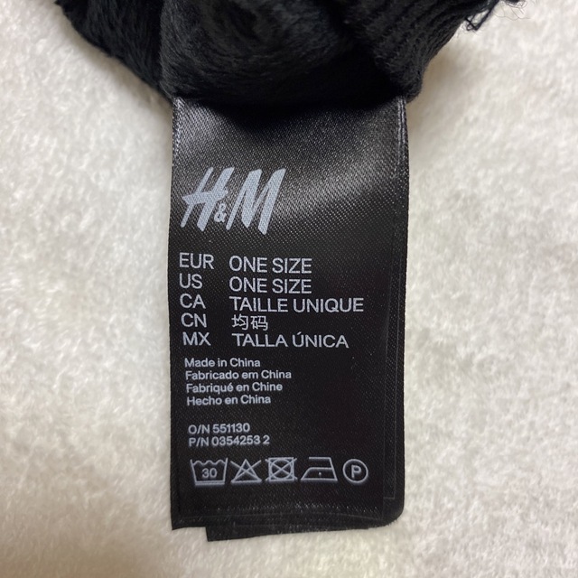 H&M(エイチアンドエム)の新品未使用　H&M 手袋 レディースのファッション小物(手袋)の商品写真