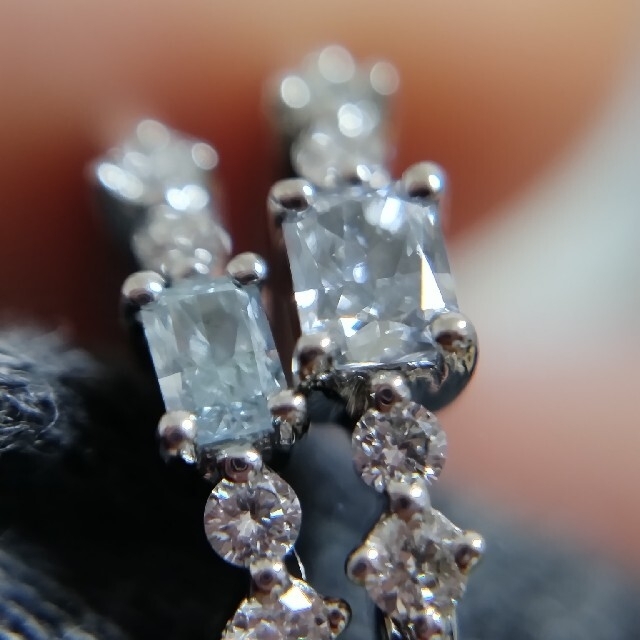 FANCY Greenish Blueブルーダイヤモンド　PT950　リング レディースのアクセサリー(リング(指輪))の商品写真