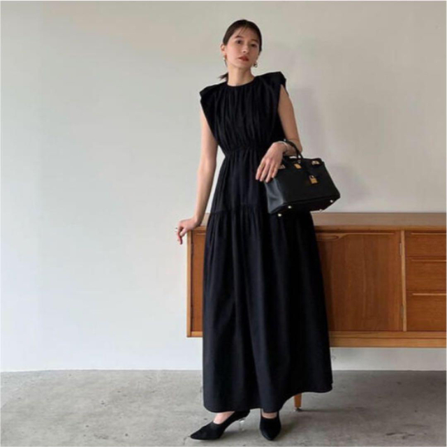 CLANEクラネ BROAD SHOULDER ONE PIECEワンピース | フリマアプリ ラクマ
