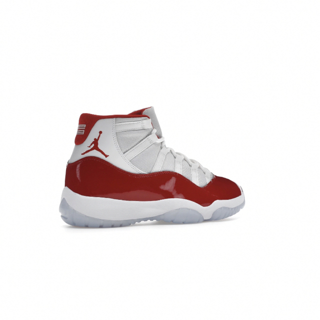 Nike AIR JORDAN 11 RETRO Varsity red ナイキ