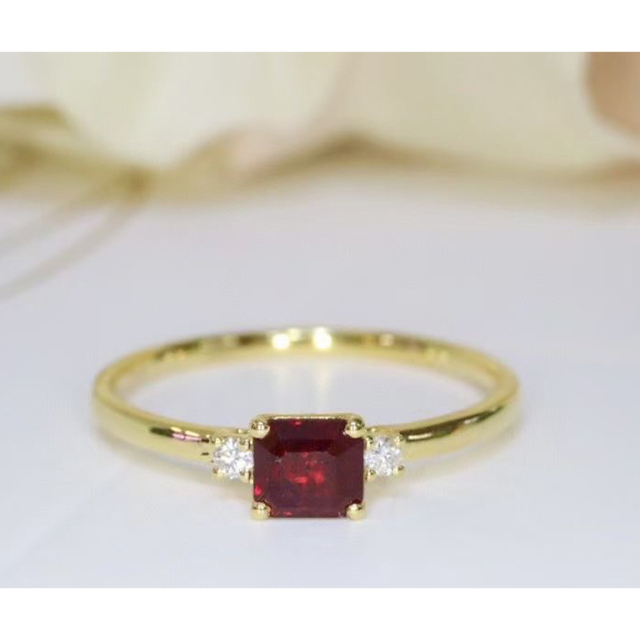 新作人気 天然 f k18 0.57ct リング ダイヤモンド ルビー リング(指輪