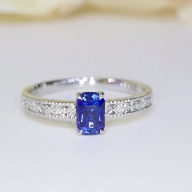 天然 ロイヤルブルーサファイア ダイヤ リング0.67ct k18 f