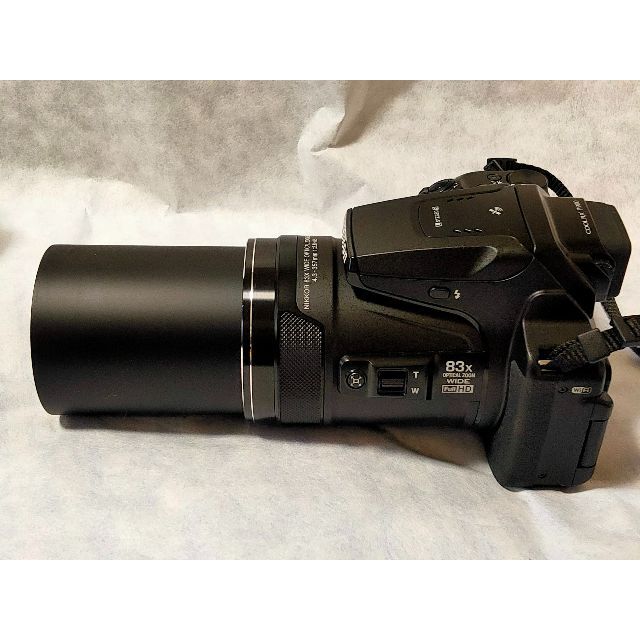 円高還元 【ほぼ新品】月のクレーターも撮れる83倍 NIKON P900 COOLPIX コンパクトデジタルカメラ