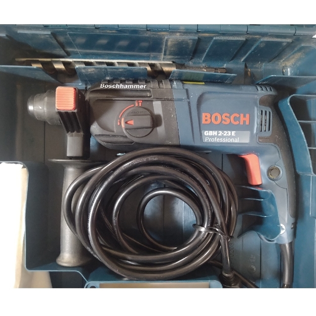 BOSCH(ボッシュ)のBOSCH GBH 2-23E　ハンマードリル インテリア/住まい/日用品のインテリア/住まい/日用品 その他(その他)の商品写真