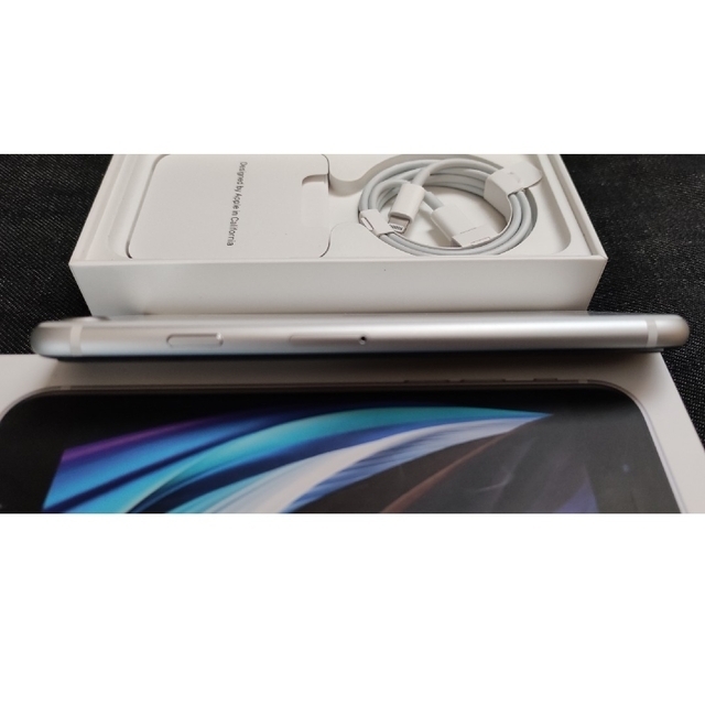 iPhone SE 第2世代 64GB ホワイト