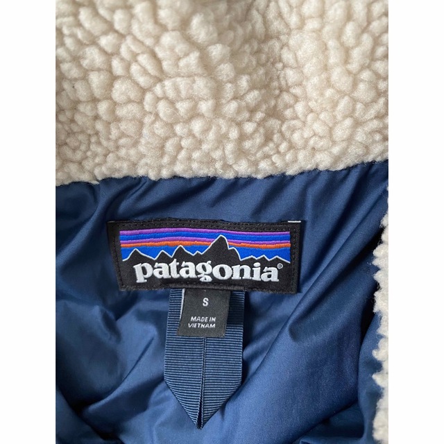 patagonia(パタゴニア)のパタゴニア　キッズ　xs 5-6歳　ダウンコート　女の子 キッズ/ベビー/マタニティのキッズ服女の子用(90cm~)(コート)の商品写真