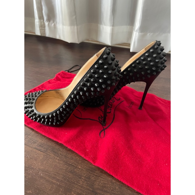 Christian Louboutin(クリスチャンルブタン)のパリ本店　ルブタン36 レディースの靴/シューズ(ハイヒール/パンプス)の商品写真