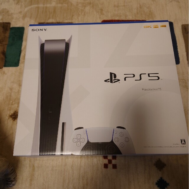 PlayStation(プレイステーション)のPlayStation5(型番CFI-1200A01) 新品未使用 エンタメ/ホビーのゲームソフト/ゲーム機本体(家庭用ゲーム機本体)の商品写真