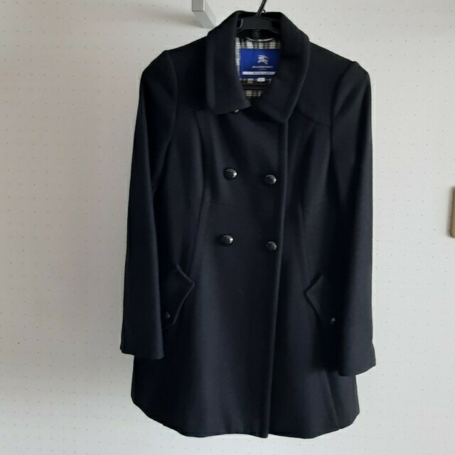 BURBERRY BLUE LABEL(バーバリーブルーレーベル)のバーバリーブルーレーベル　アウター レディースのジャケット/アウター(その他)の商品写真