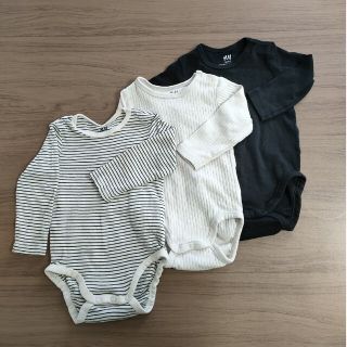 美品H＆M　オーガニックコットン　長袖　肌着　4-6m(肌着/下着)