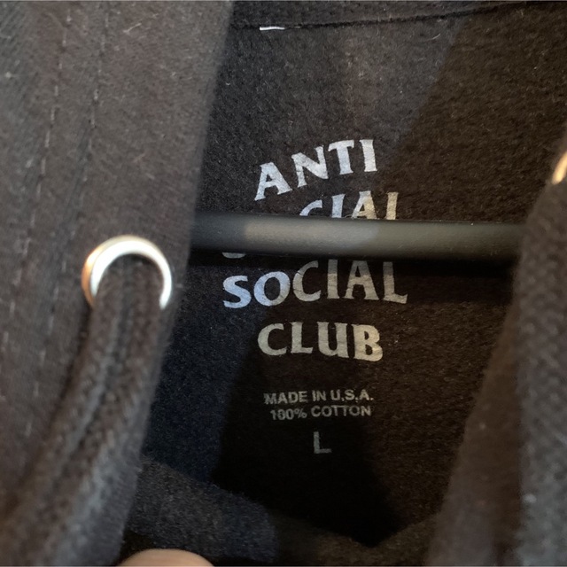 ANTI SOCIAL SOCIAL CLUB(アンチソーシャルソーシャルクラブ)のASSC 筆記体ロゴフーディー Lサイズ メンズのトップス(パーカー)の商品写真