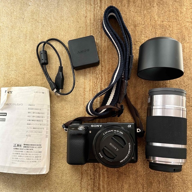 SONY(ソニー)のSONY NEX-6Y カメラバッグ付き スマホ/家電/カメラのカメラ(ミラーレス一眼)の商品写真