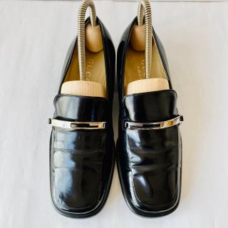 Gucci - 【美品】GUCCI グッチ 黒 ローファー 22cm 除菌・消臭済みの