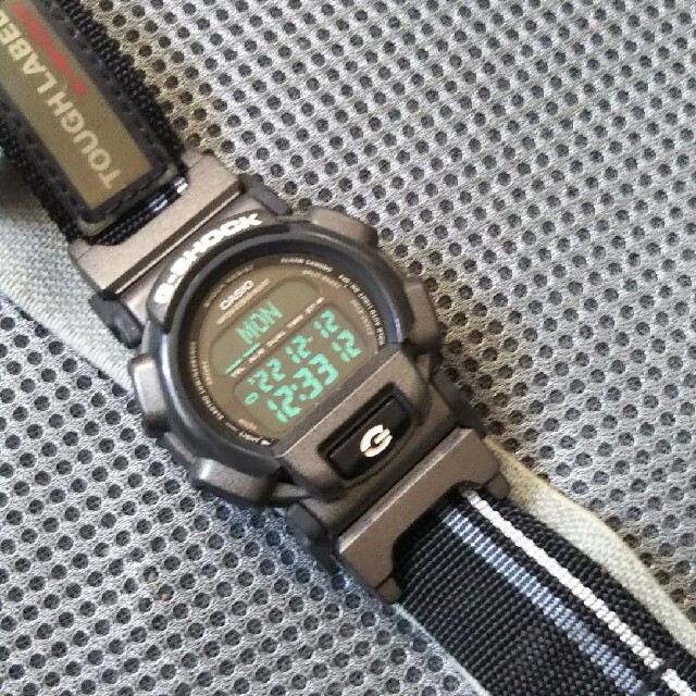 G-SHOCK(ジーショック)のカシオ G-SHOCK DW-003 TOMI-E コラボモデル二本 動作品 メンズの時計(腕時計(デジタル))の商品写真