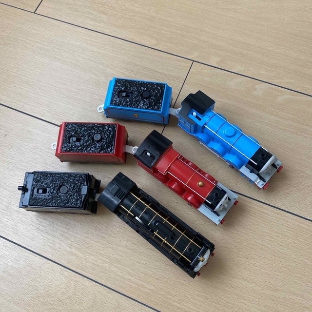 Takara Tomy(タカラトミー)の機関車トーマス　仲間 キッズ/ベビー/マタニティのおもちゃ(電車のおもちゃ/車)の商品写真