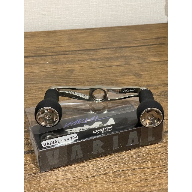 SHIMANO(シマノ)のDRT varial バリアルハンドル 100 シルバー　 スポーツ/アウトドアのフィッシング(リール)の商品写真