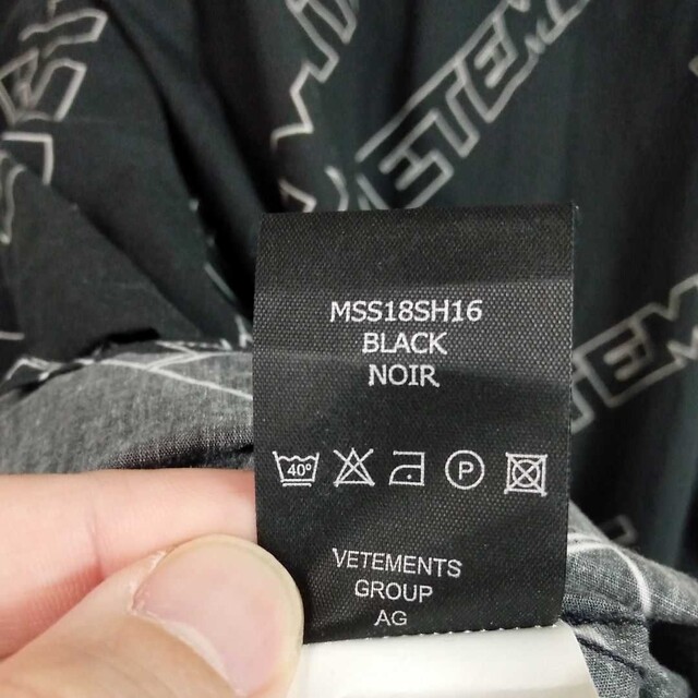 【同型色】vetements ヴェトモン logo シャツ Sサイズ