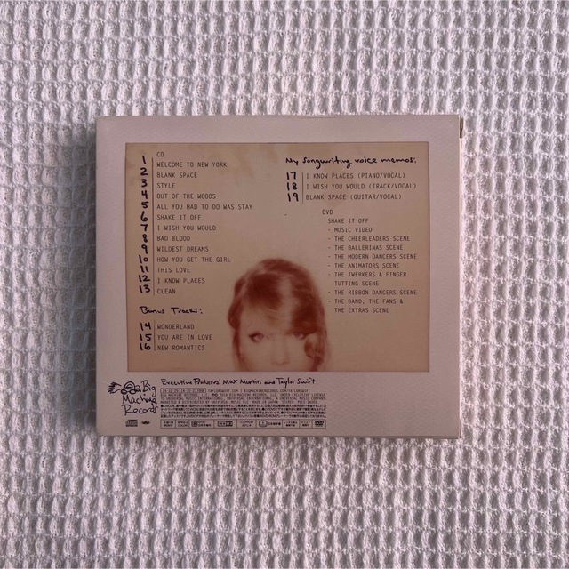 1989～デラックス・エディション エンタメ/ホビーのCD(ポップス/ロック(洋楽))の商品写真