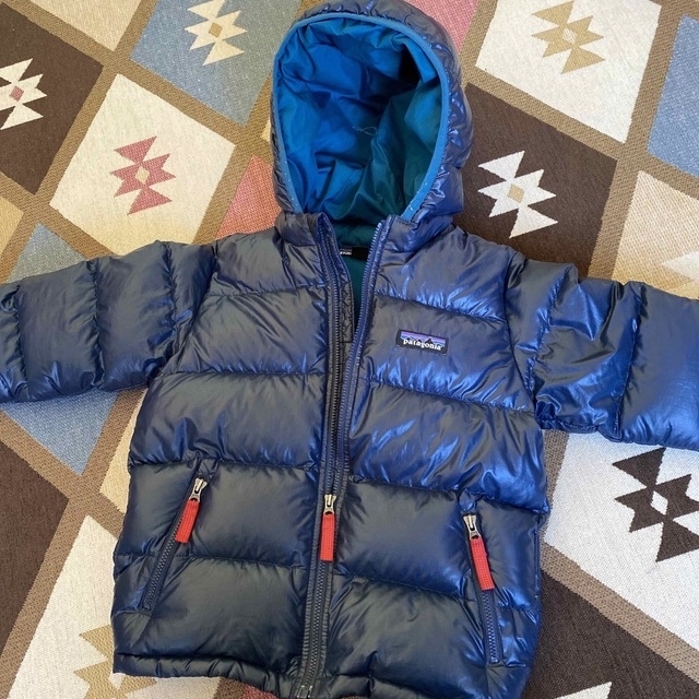 PATAGONIA　キッズ　ダウン新品未使用