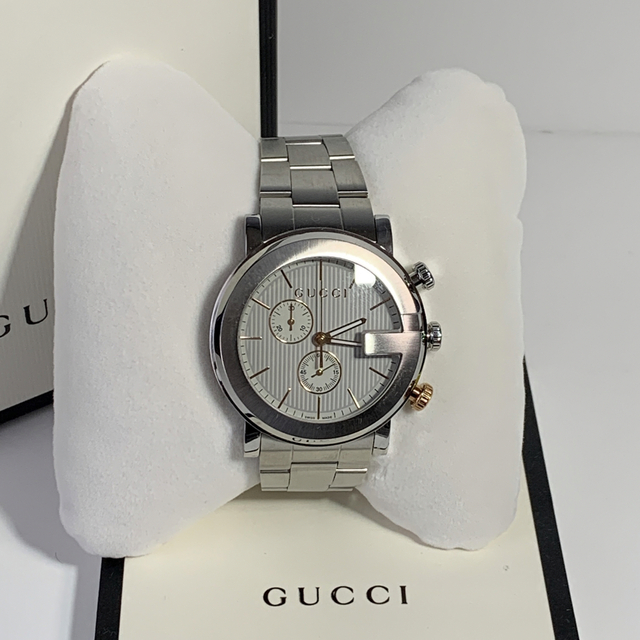 Gucci(グッチ)の【GUCCI】【新品未使用】【安心返品保証】腕時計　YA101360 メンズの時計(腕時計(アナログ))の商品写真