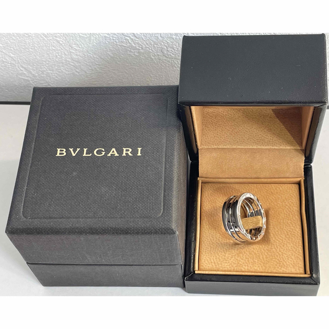 BVLGARI(ブルガリ)のビー・ゼロワン リング メンズのアクセサリー(リング(指輪))の商品写真