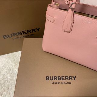 バーバリー(BURBERRY) バッグ（ピンク/桃色系）の通販 200点以上