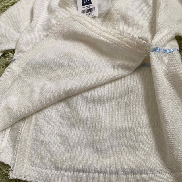 babyGAP(ベビーギャップ)のカーディガン GAP タグ付き キッズ/ベビー/マタニティのキッズ服女の子用(90cm~)(カーディガン)の商品写真