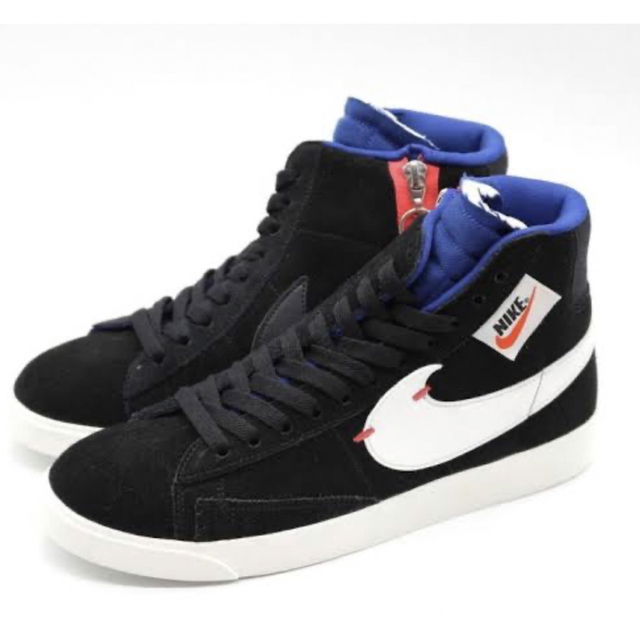 NIKE(ナイキ)のNike Blazer Mid Rebel BQ4022-005 レディースの靴/シューズ(スニーカー)の商品写真