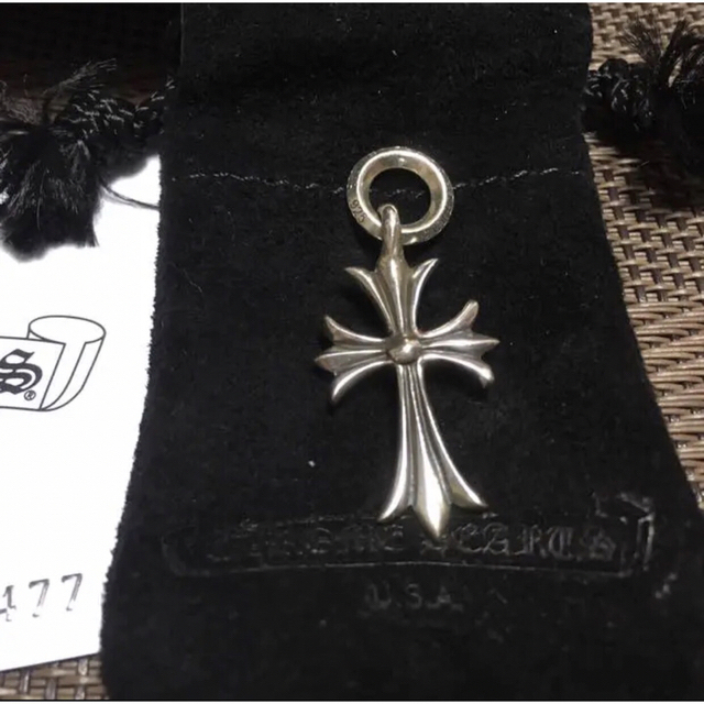 Chrome Hearts(クロムハーツ)のクロムハーツ　クロス　タイニーチャーム メンズのアクセサリー(ネックレス)の商品写真