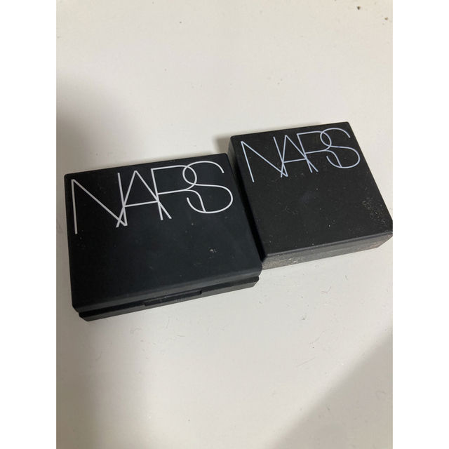 NARS(ナーズ)のほぼ未使用NARSアイシャドウ コスメ/美容のベースメイク/化粧品(アイシャドウ)の商品写真