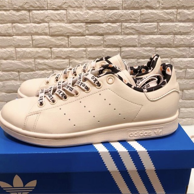 adidas(アディダス)のマリメッコ スタンスミス GX8847 24cm レディースの靴/シューズ(スニーカー)の商品写真