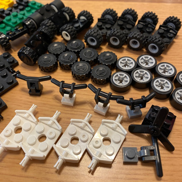 Lego - 大量!タイヤ レゴ互換品 ブロック車タイヤ等 ジャンク品の通販