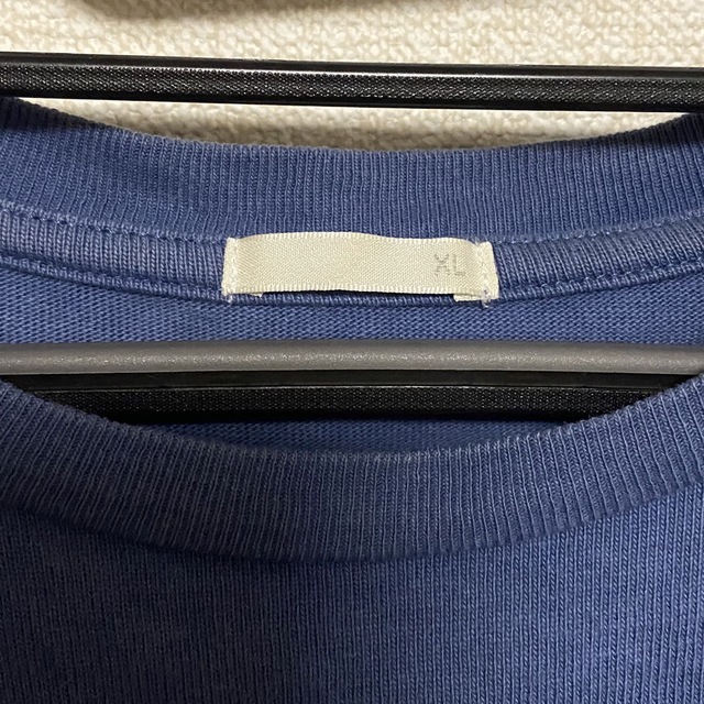 ポケット　Tシャツ　ジーユー　GU トップス　メンズ　　XLサイズ  ネイビー メンズのトップス(Tシャツ/カットソー(半袖/袖なし))の商品写真
