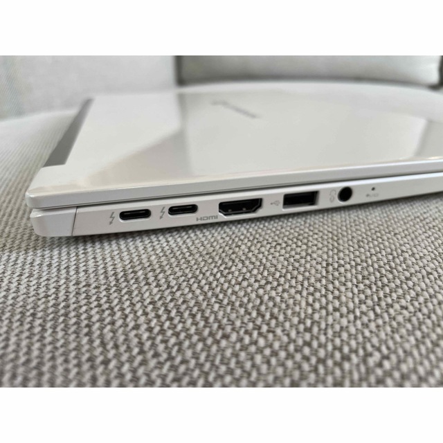 dynabook GZ/HPW Core i5 SSD256GB メモリ8GB