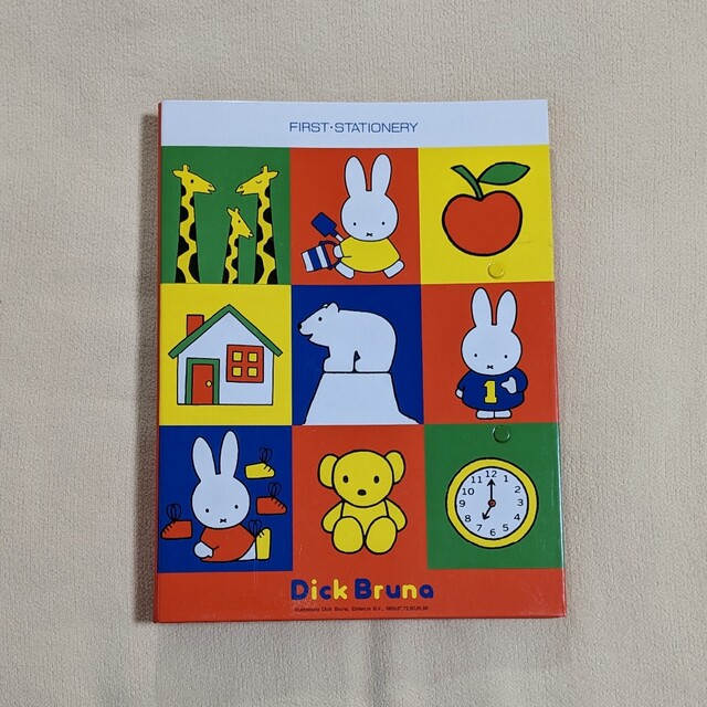 miffy(ミッフィー)のレトロ　ミッフィー　バインダー　ファイル エンタメ/ホビーのおもちゃ/ぬいぐるみ(キャラクターグッズ)の商品写真