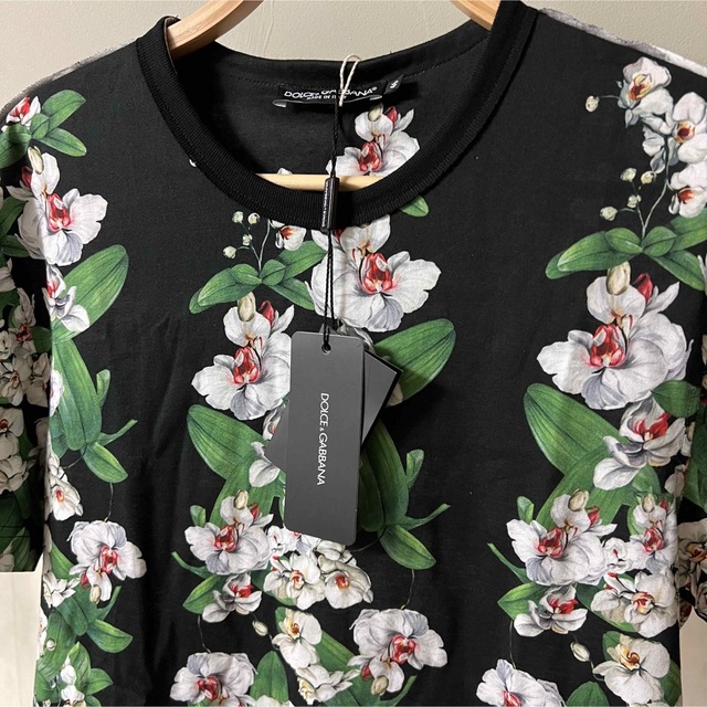 Dolce&Gabbana ドルチェアンドガッバーナ　Tシャツ　花柄❗️