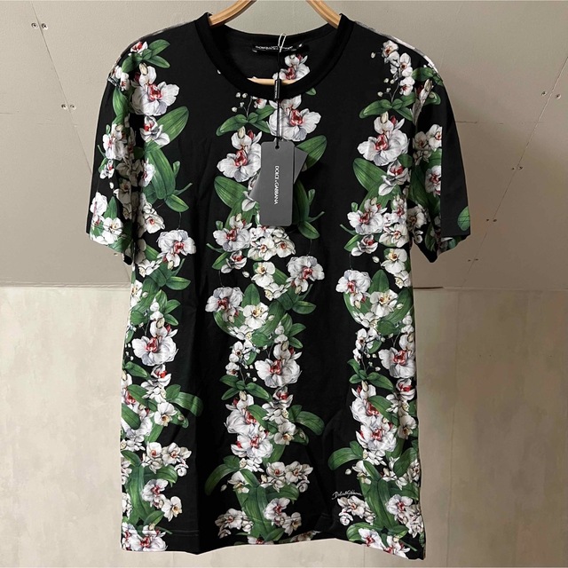 DOLCE&GABBANA(ドルチェアンドガッバーナ)のDolce&Gabbana ドルチェアンドガッバーナ　Tシャツ　花柄❗️ メンズのトップス(Tシャツ/カットソー(半袖/袖なし))の商品写真