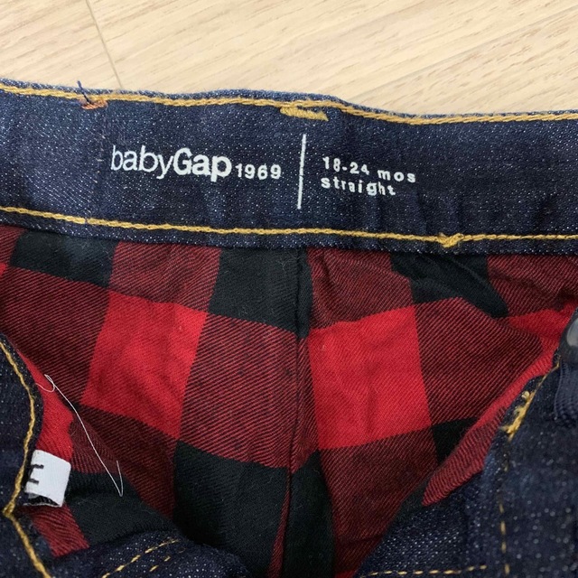 babyGAP(ベビーギャップ)の男の子　baby GAP デニム　チェック　18-24month 90㎝ キッズ/ベビー/マタニティのキッズ服男の子用(90cm~)(パンツ/スパッツ)の商品写真