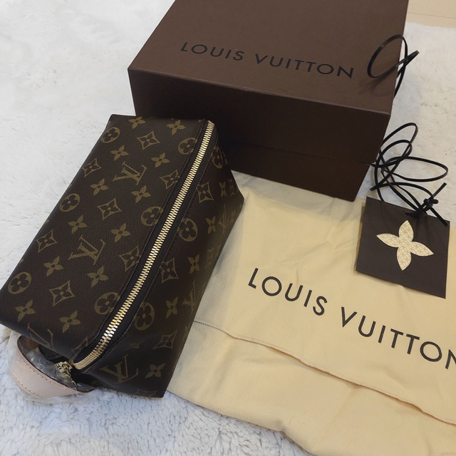 LOUIS VUITTON - ルイヴィトン　シューメンテナンスセット　ミニバッグ　セカンドバッグ　革靴ケア