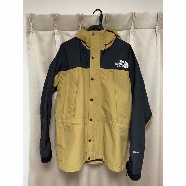 【送料込みに変更】THE NORTH FACE マウンテンライトジャケット